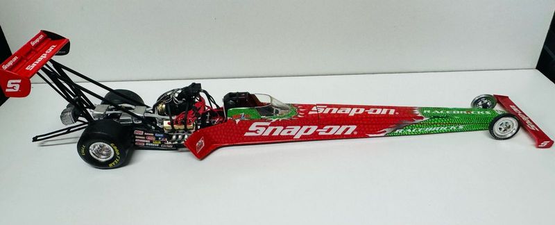 DRAGSTER SNAPON DIE CAST MODEL SCALE1:24