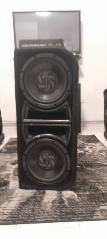 2 x 12&#34; Pioneer SVC Subwoofers with box R2000neg.