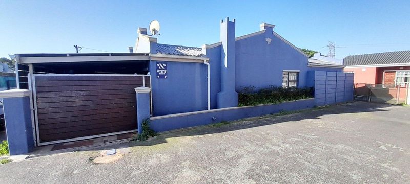 House For Sale in Bridgetown, Cape Town