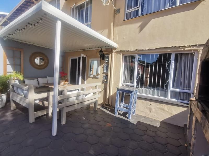 Beautiful 3x Bedroom Townhouse for rent. Available 1st May 2024