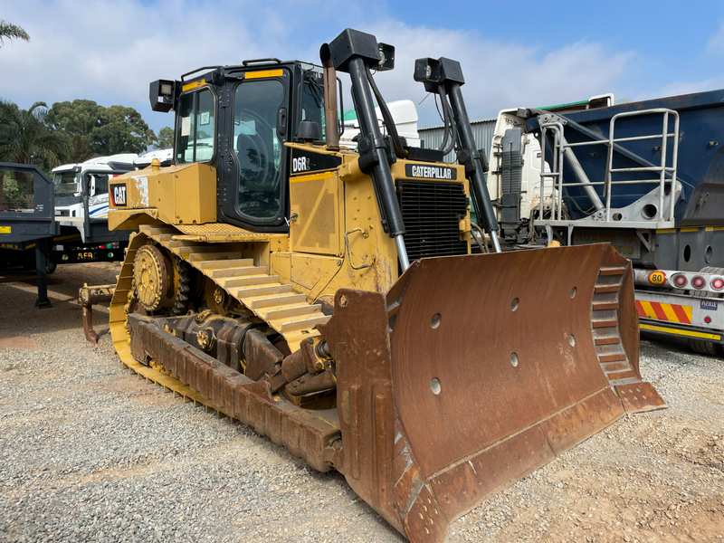 2015 Caterpillar D6-R bulldozer