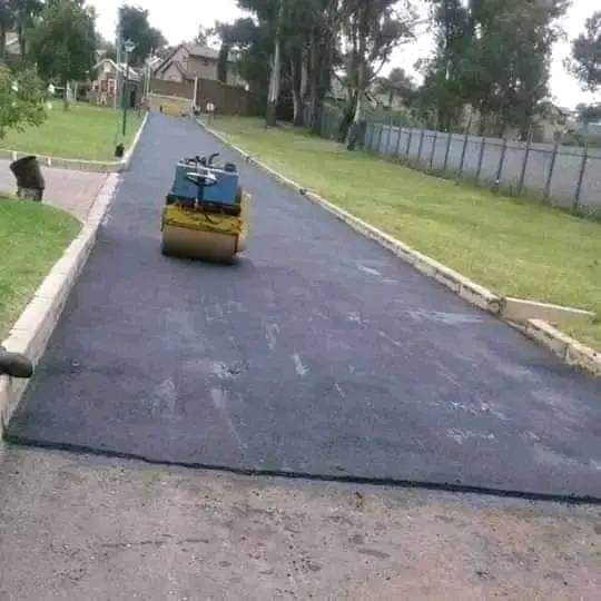 WE DO TAR SURFACING FROM R85M2