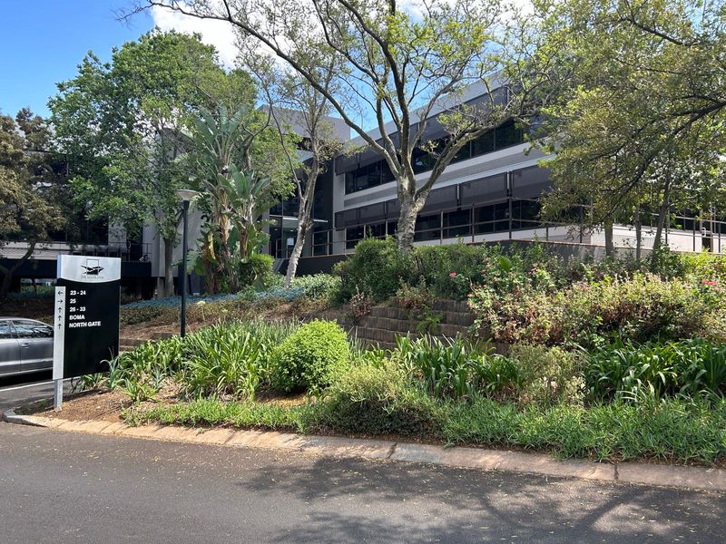 551m² Offices to Let in Woodmead