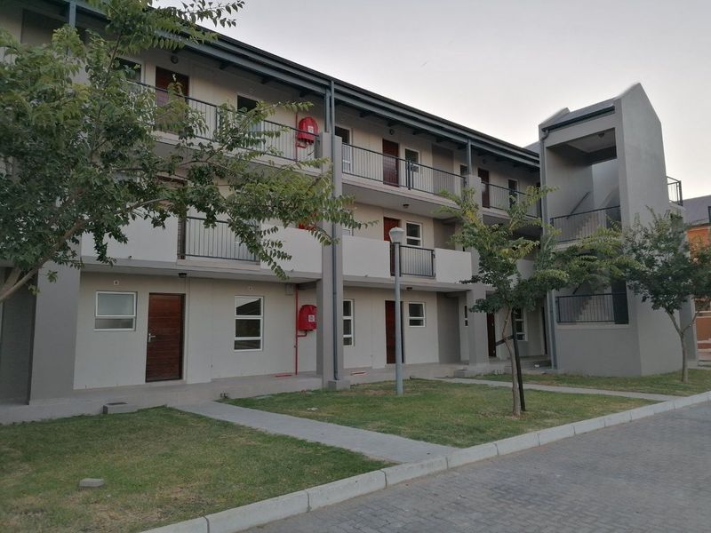 2 bedroom apartment to rent at La Clare Buh-Rein Estate Kraaifontein