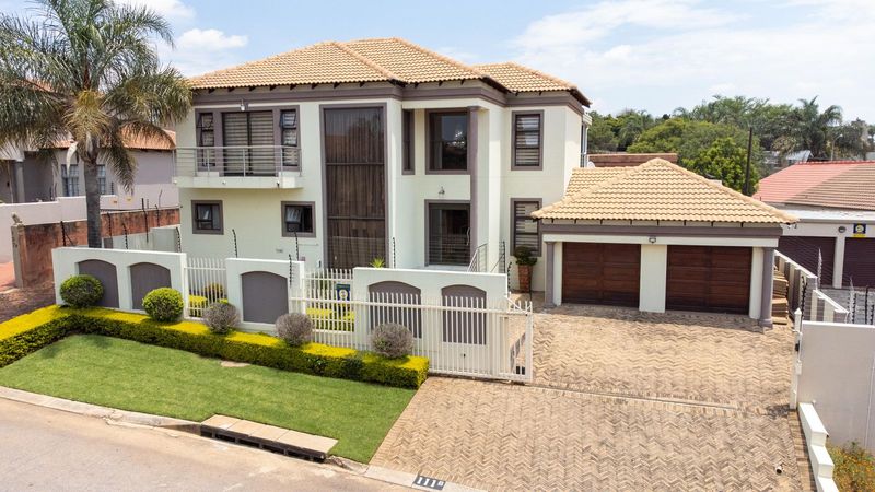 4 Bedroom House For Sale In Highveld