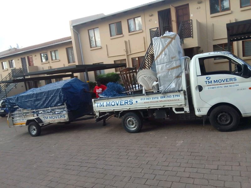 Tm Movers furniture removals and deliveries call 0847432794 www.tmmovers.co.za