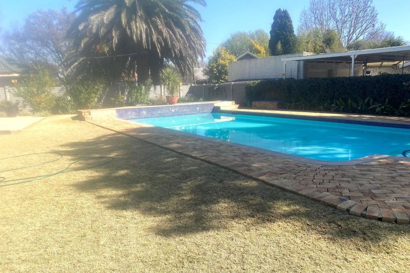 4 Bedrooms family home for sale in Sasolburg Central