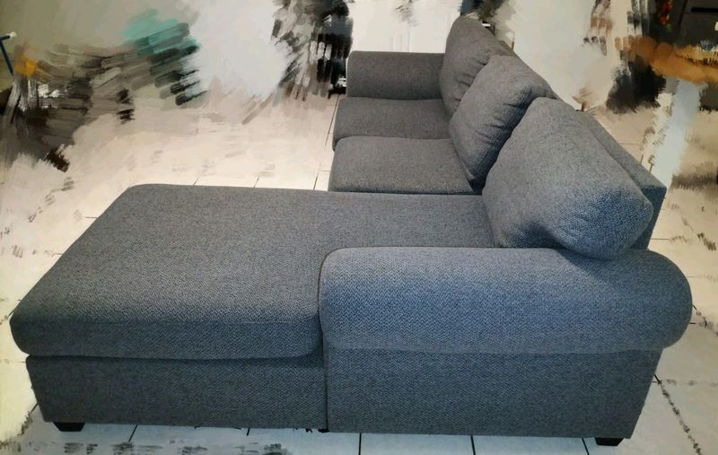 Super comfy 3 seater sofa
