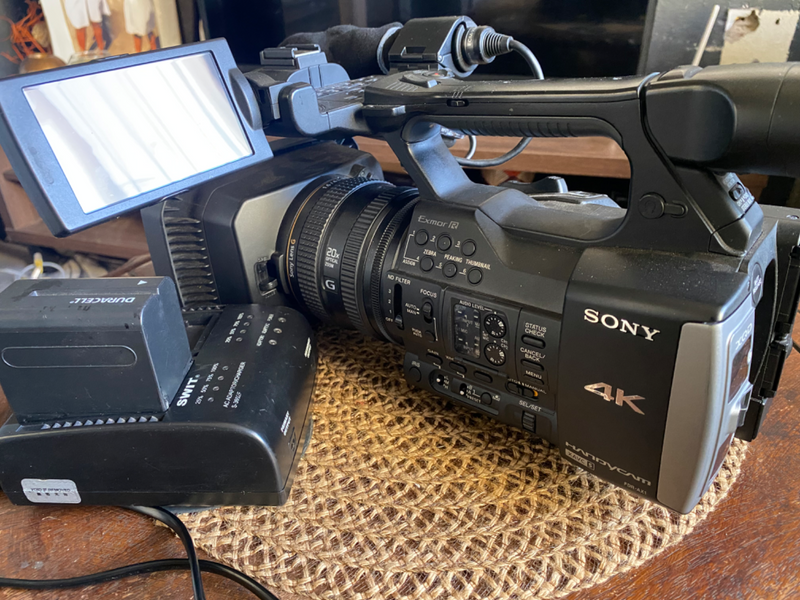 Sony FDR-AX1 4K News Camera