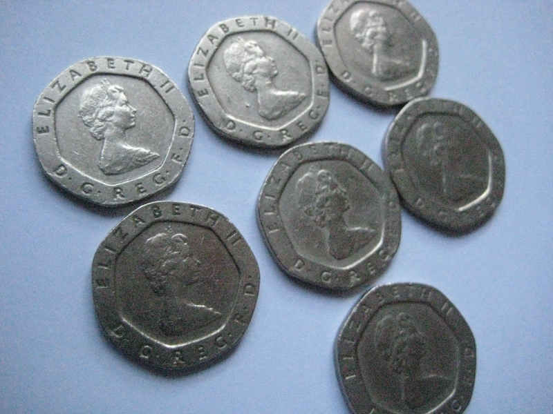 Coins - 1982 UK 20c x 7