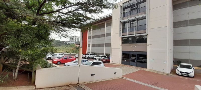 102m2 Office unit available TO LET in Umhlanga Ridgeside