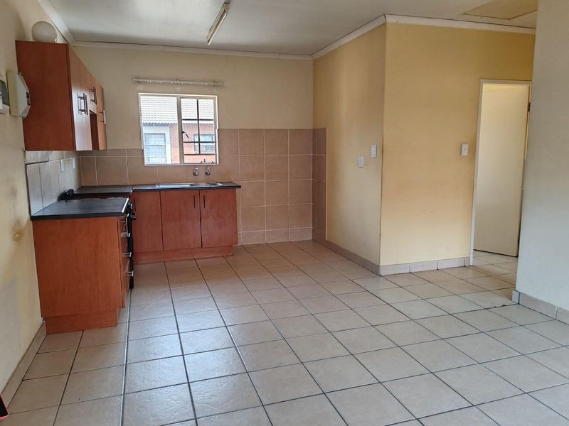 Flat in Bo-dorp To Rent