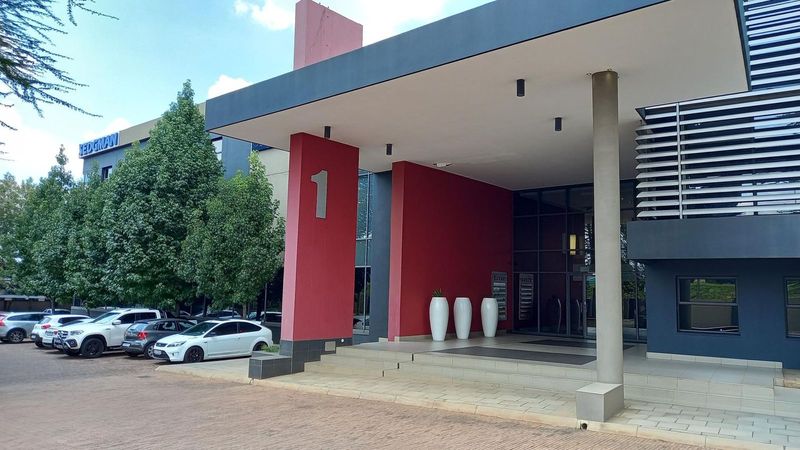 Secure office and great location in Highveld Centurion