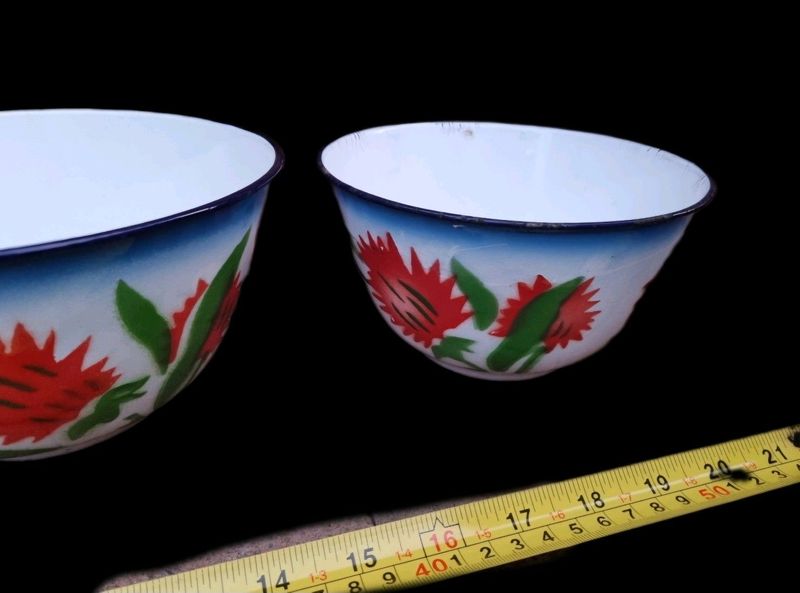 Stenciled Enamel bowl set (17cm &#43; 19cm)