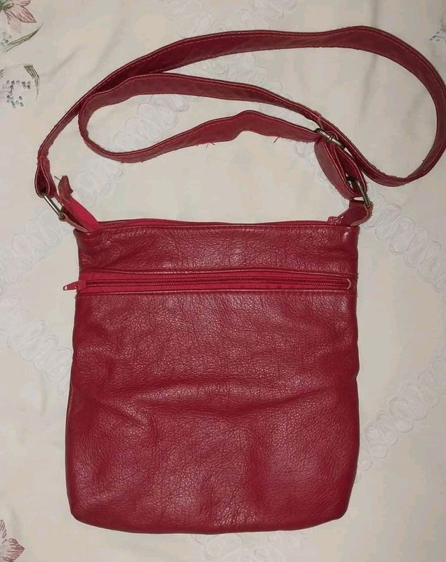 Genuine leather Slingbag