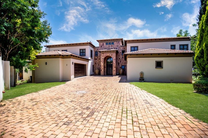 Stunning 4 bedroom house for sale in Boardwalk Manor, Pretoria - a luxurious retreat with modern fin