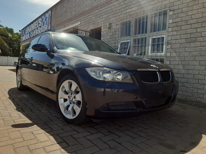 BMW E90 320I AUTO BREAKING UP FOR SPARES