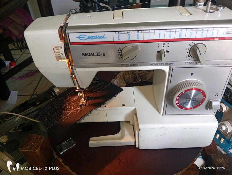 Empisal regal 11 sewing machine for sale r750 located in germiston town machine is working perfectly