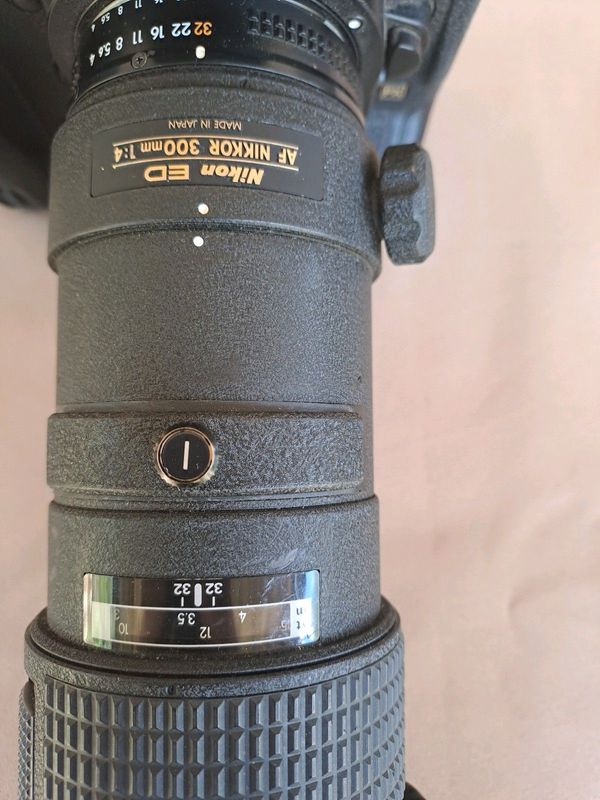 Nikon 300mm ED AF lens