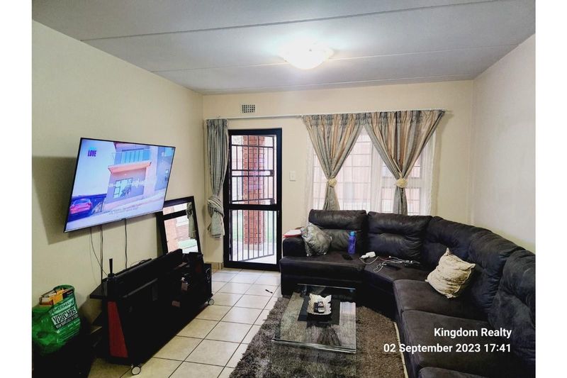 2 Bedroom Apartment Flat for Sale in Olympus Ah Pretoria