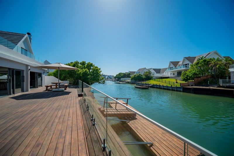 Enclosed Estate in the heart of St. Francis Bay Canals