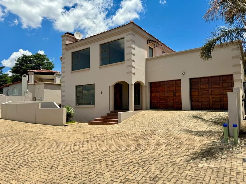 3 Bedroom house in Northcliff For Sale