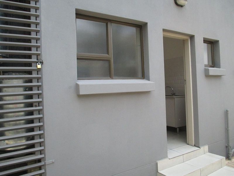 BachelorFlat in Polokwane Central To Rent