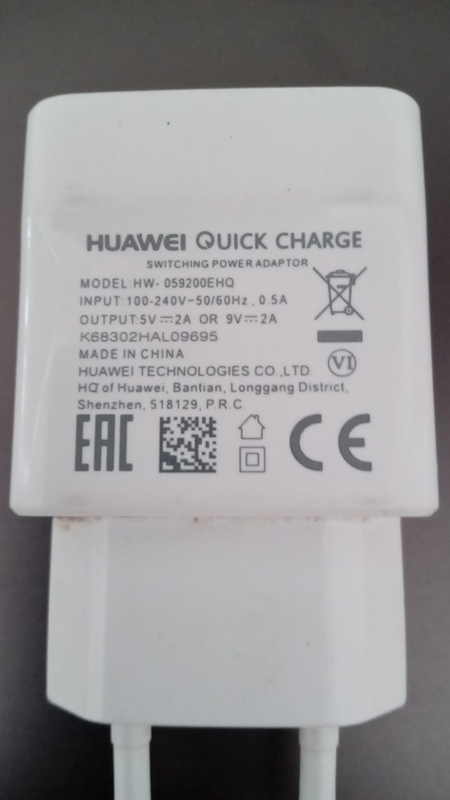 Original Huawei Quick Charger &#43; 2m Moxom Cable (Type C) &#43; Samsung INR25 Lithium Battery