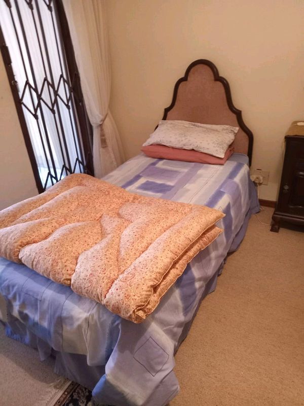 2 x single beds with headboards for sale