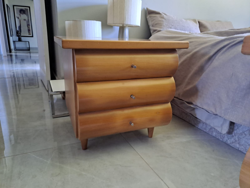 Side table x 2.R1200