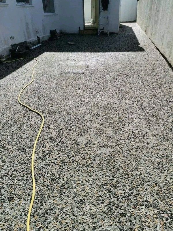 Exposed aggregate concrete