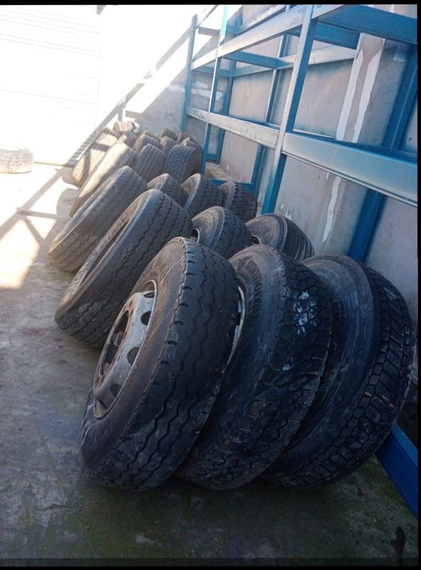 315/80R22.5 tyres for sale