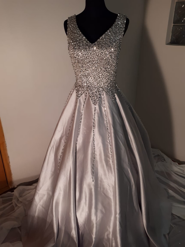 Dressed for hire, kiddies and adults prom dress and birthday dresses,hiring ,prom dresses