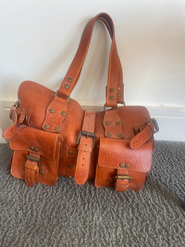 Gorgeous leather satchel bag
