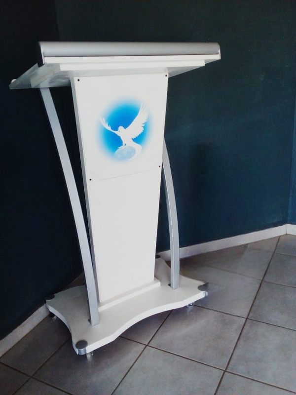 SILVER CURVED FLAT STEEL WITH WHITE PULPITS AND PODIUMS