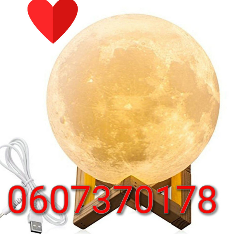 Moon Style Night Light - Colour Changing Moon Lamp 5 Colours (Brand New) ⭐️⭐️⭐️⭐️⭐️