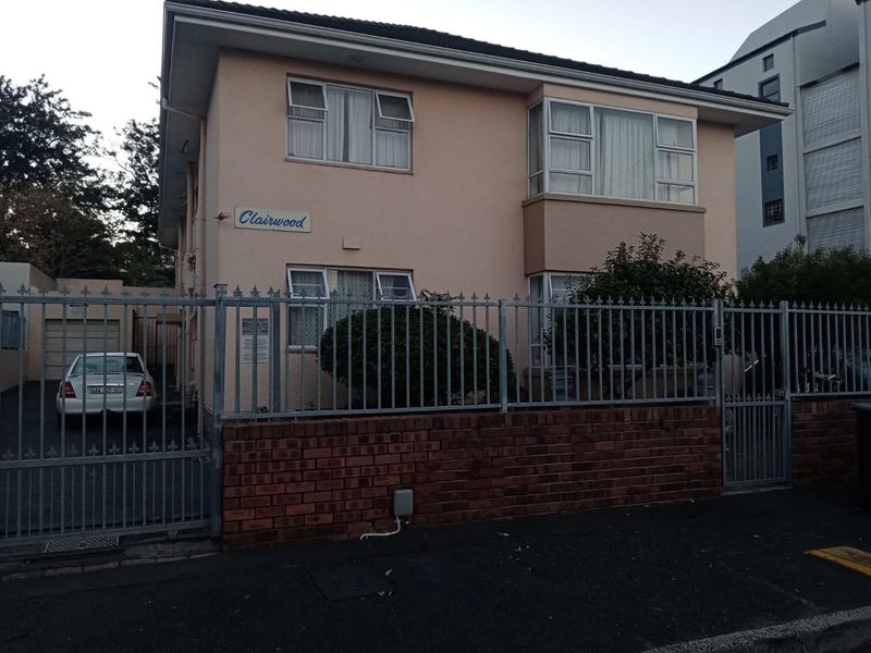 Unfurnished, two-bedroom apartment available to rent Immediately in Kenilworth