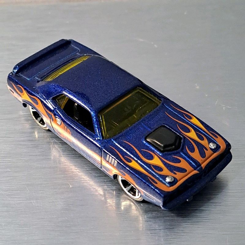 Uncarded 71 Dodge Hemi Cuda toy car