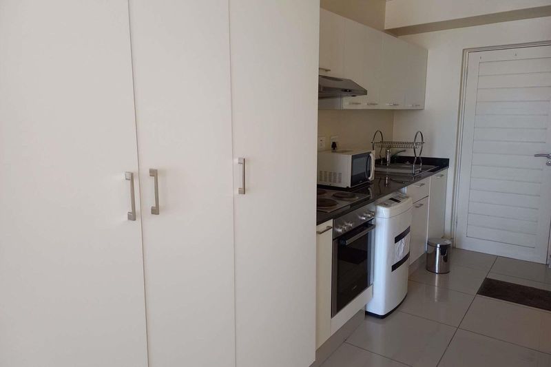 Fully Furnished Studio Apartment for Sale in Umhlanga Ridge