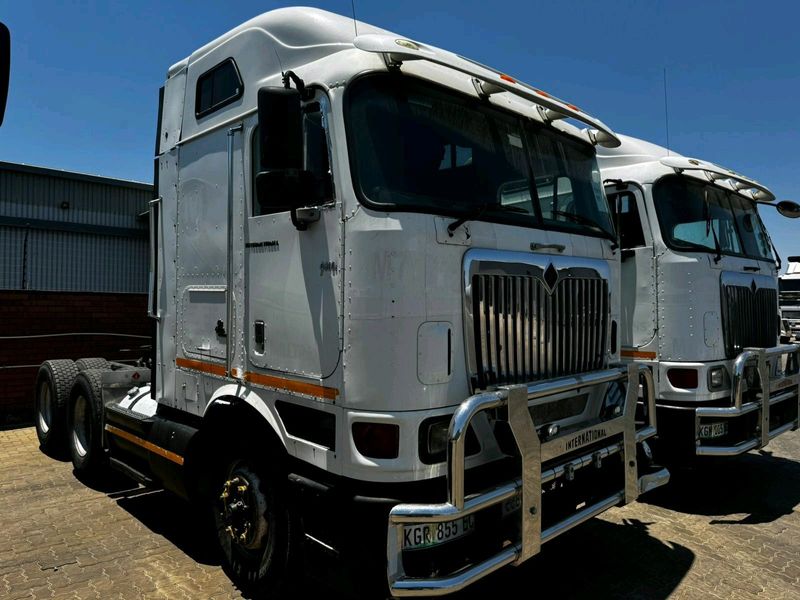 Black Special Sale! 2012 International 9800i Double Axle Truck - Ready for work!