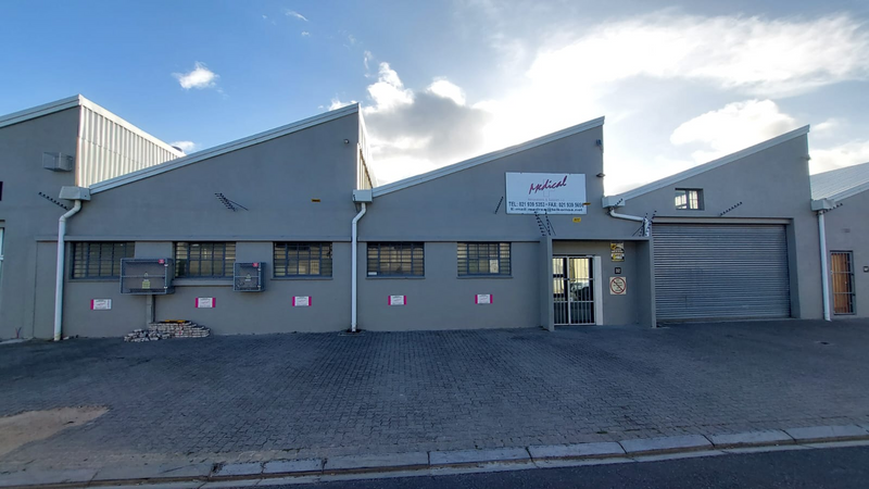 540SQM Warehouse to LET in Parow East.
