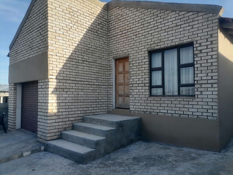 3 Bedroom House For Sale in Ginsberg
