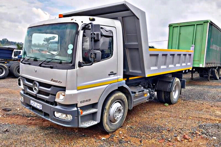2011 - Mercedes Benz Atego 1323 6 Cube Tipper Truck for