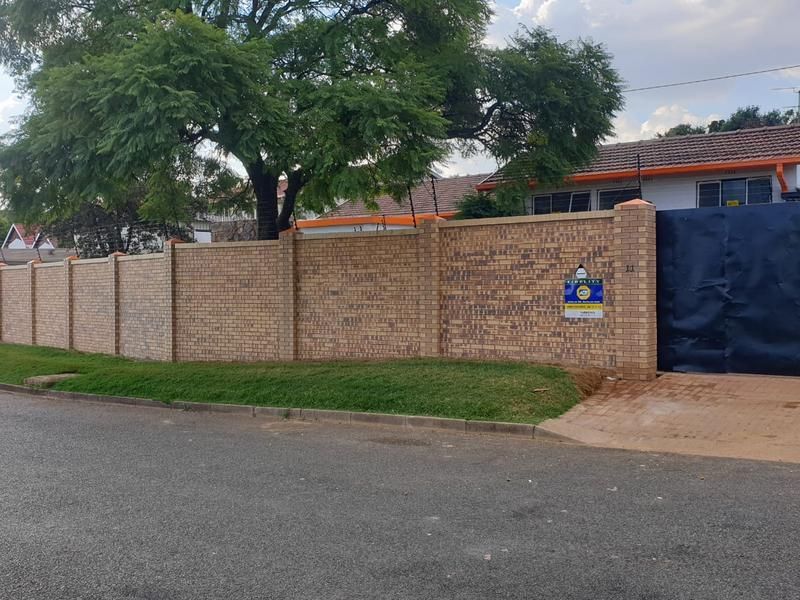 FOUR BED HOUSE FOR SALE IN DE WETSHOF JOHANNESBURG