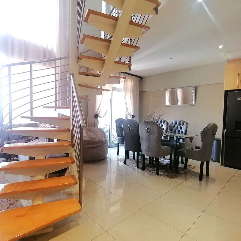 1 Bedroom apartment in Sandton Central For Sale
