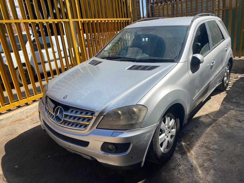 Ml320 4matic w164 stripping for spares