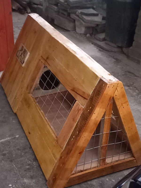 Rabbit hutch. 1.5m(1500mm) long, 700mm wide and 700mm high