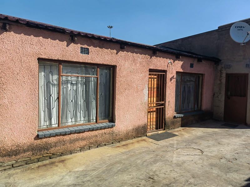 House for sale in Tembisa Central, Tembisa
