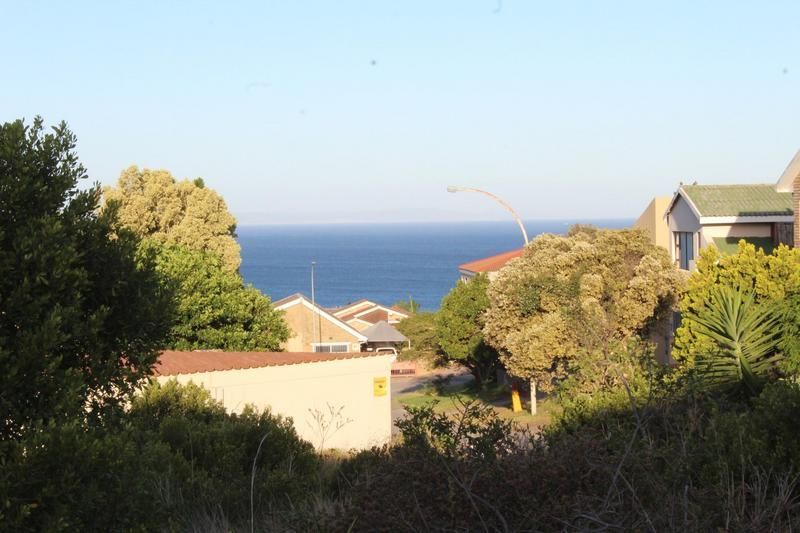 Vacant land with a sea view for sale.