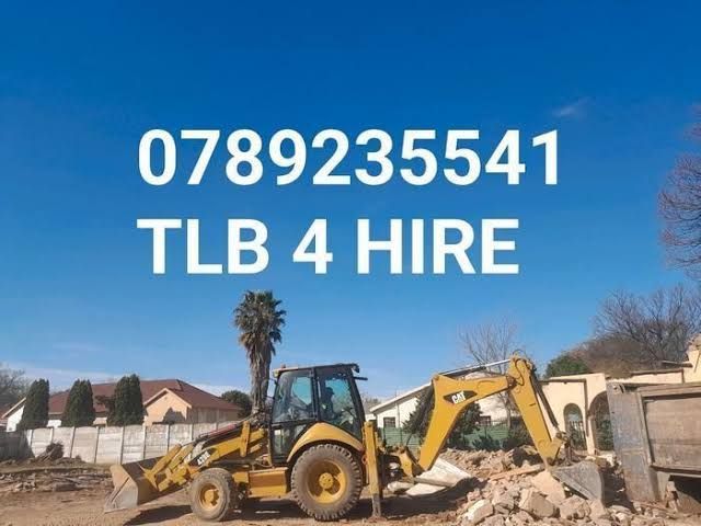 WE REMOVE RUBBLE WITH LOADER